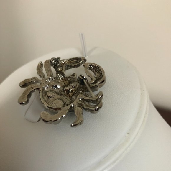 Vintage Silver Tone Rhinestone Crab Brooch Pin. - Picture 9 of 11
